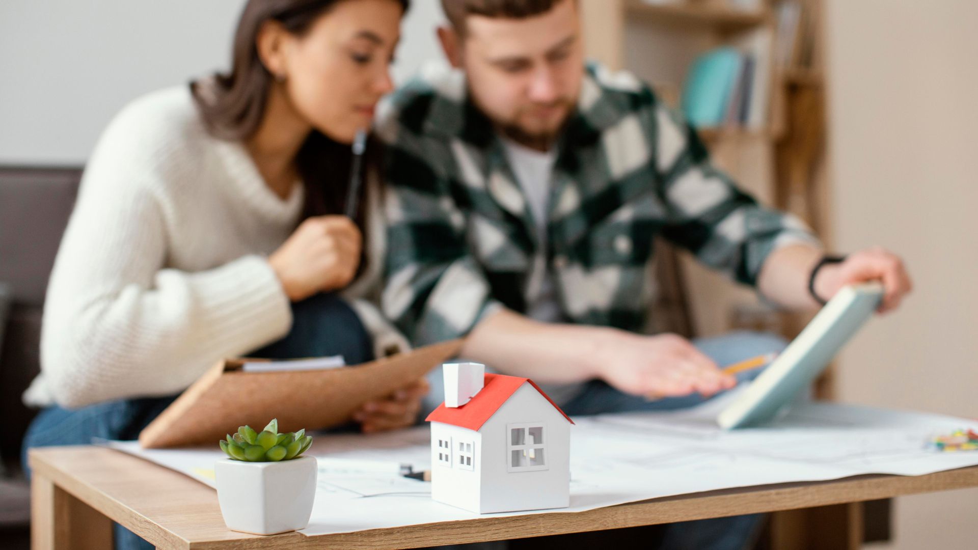 Investir en 2025 ou attendre ? Les clés pour se décider